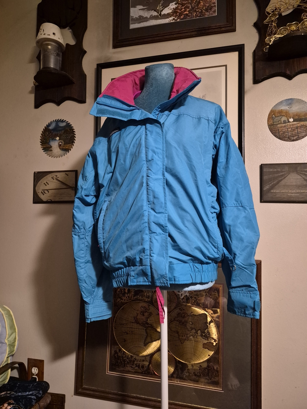 Vintage Columbia Sportswear Teal and Fuchsia Insulated Ski Jacket